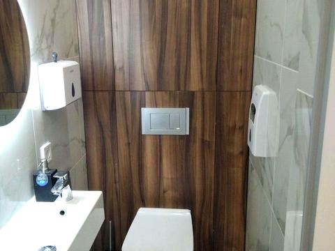 коммерческая по адресу Кловский спуск, 7a