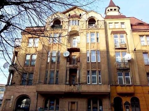 квартира за адресою Степана Бандери вул. (), 20