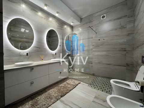 дом по адресу  ул.