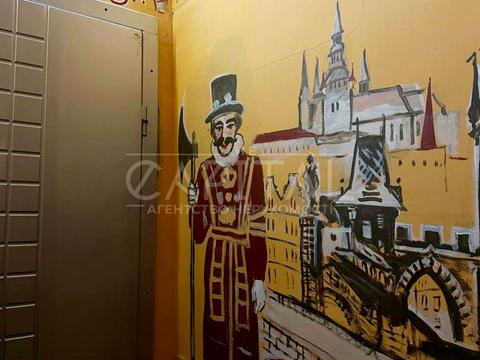 комерційна за адресою Володимирська вул., 65