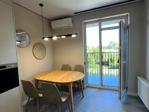 квартира за адресою Роксоляни вул., 33а