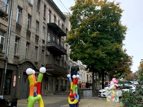 комерційна за адресою Ніни Строкатої вул. (Буніна), 17