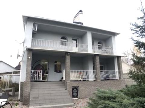 дом по адресу Центральна, 1