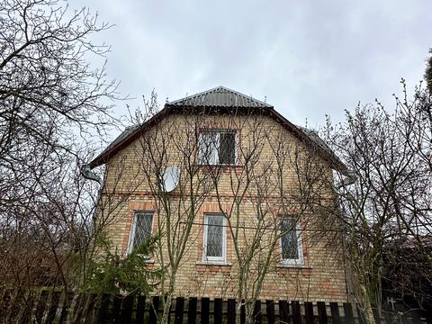 будинок за адресою Перша