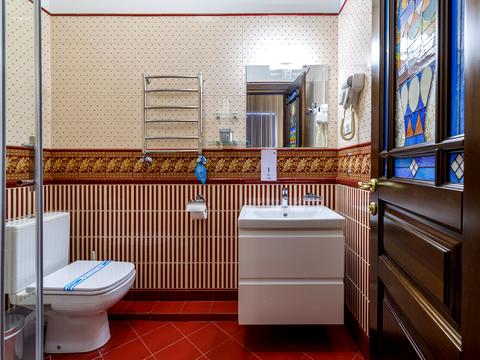 коммерческая по адресу Звенигородская пл., 3