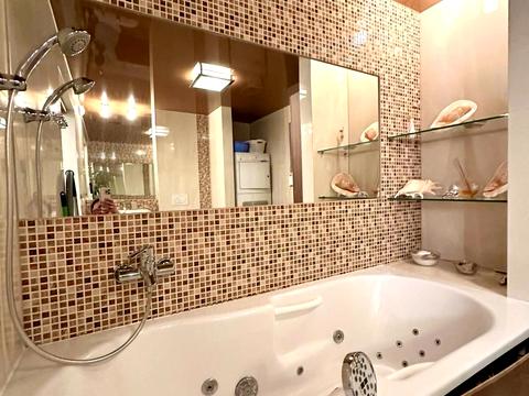квартира за адресою Івана Карпинця вул. (), 8