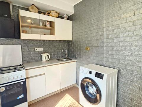 квартира по адресу Салютная ул., 25