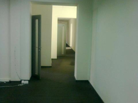 комерційна за адресою Варязький пров., 4-В