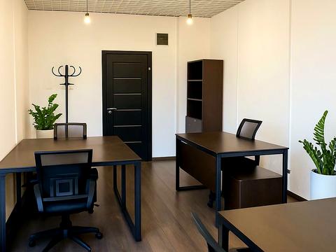 комерційна за адресою Кловський узвіз, 7