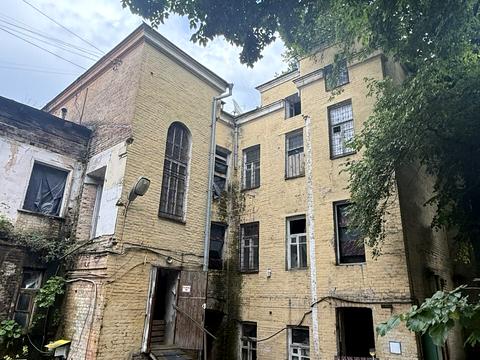 коммерческая по адресу Малая Житомирская ул., 9-Б