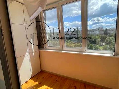 квартира за адресою Леся Курбаса просп., 18