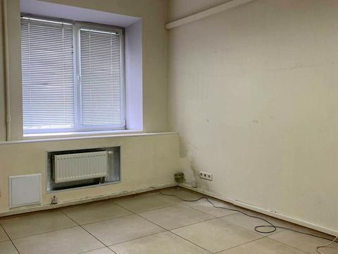 комерційна за адресою Мечникова вул. (Кловський), 18