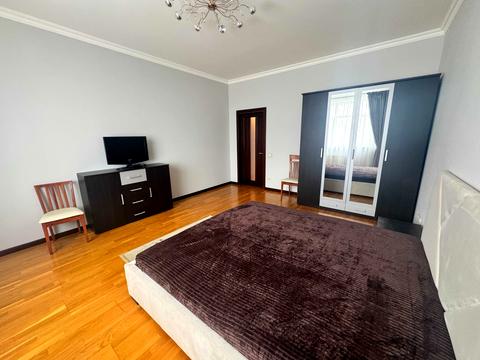 квартира за адресою Антоновича вул. (Горького), 72