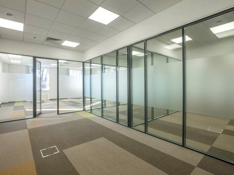 комерційна за адресою Жилянська вул., 75