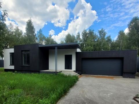 будинок за адресою Травнева