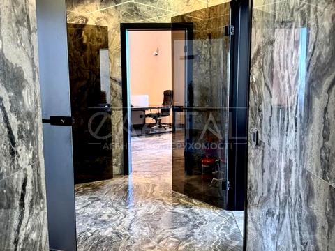 комерційна за адресою вул. Василя Липківського, 16