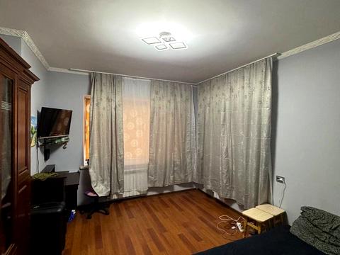 квартира за адресою Кленова вул., 2-Б/2