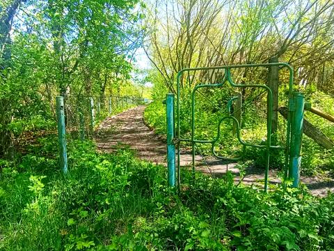 комерційна за адресою Центральна, 1А