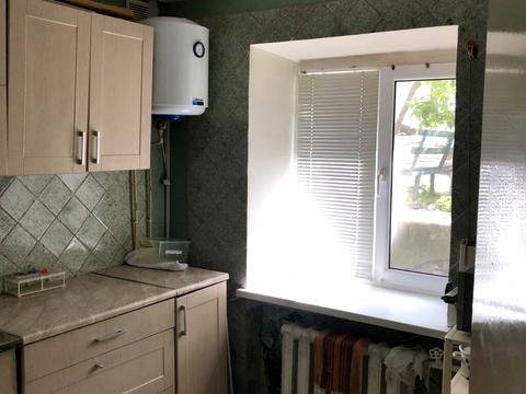 комерційна за адресою вул. Професора Бузника, 5