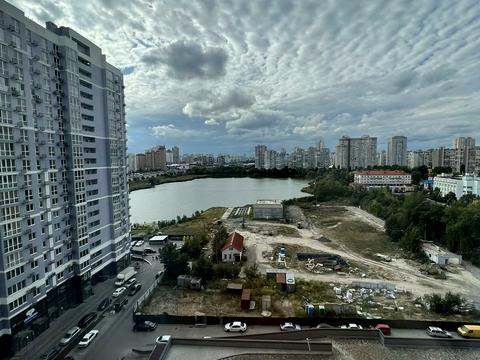 квартира по адресу Ревуцкого ул., 40-Б