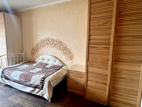 квартира за адресою Будівельників бульв., 4