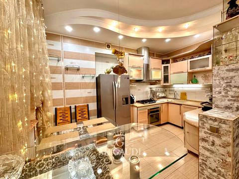 квартира за адресою Шевченка вул., 61