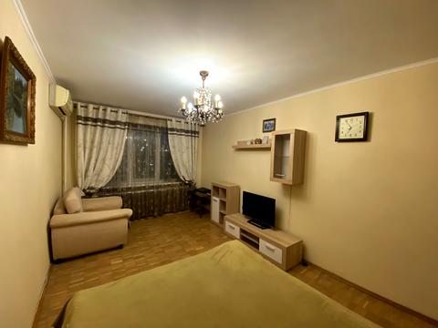 квартира за адресою Братиславська вул., 44 а