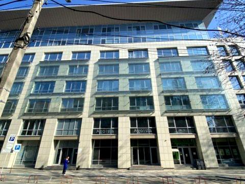 комерційна за адресою Мечникова вул., 5