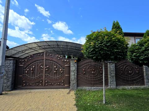 будинок за адресою Харківська вул., 4
