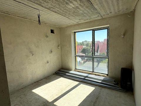 квартира за адресою Довбуша вул., 4