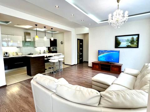квартира за адресою Літературна вул., 1а