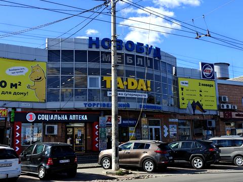 комерційна за адресою Покровська вул., 63