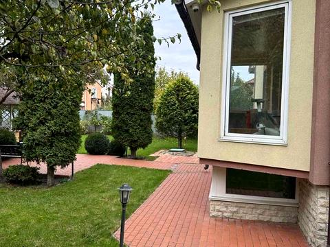 будинок за адресою с. Петропавлівська борщагівка, Польова вул., 61