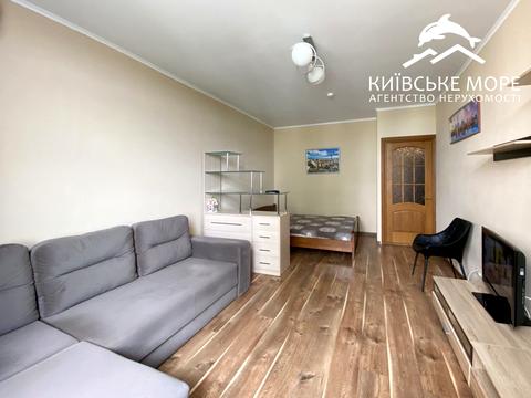 квартира за адресою Воскресенська вул., 12-Б