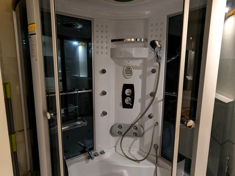 квартира по адресу Днепровская набережная ул., 1-А