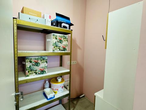 комерційна за адресою Західна вул., 4