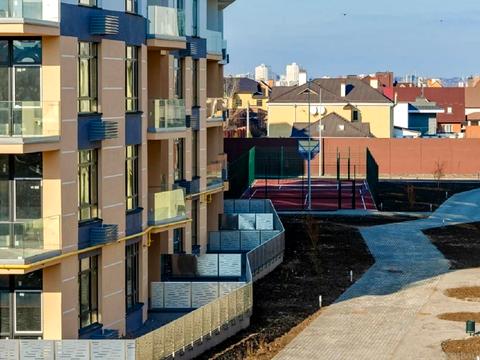 коммерческая по адресу Дубищанская ул., 3