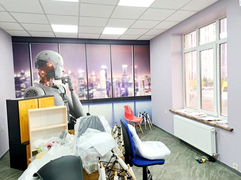 комерційна за адресою Садова вул., 1-В к1