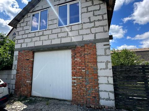 будинок за адресою Українська вул., 4