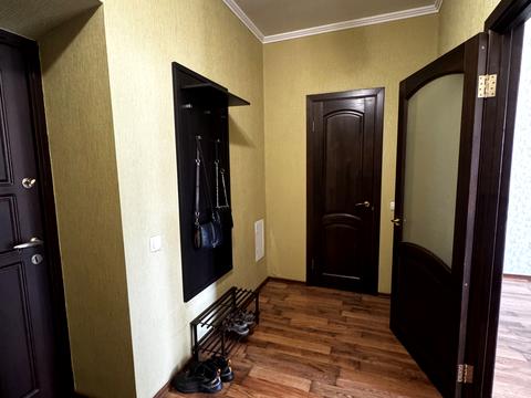 квартира за адресою Анни Ахматової вул., 31