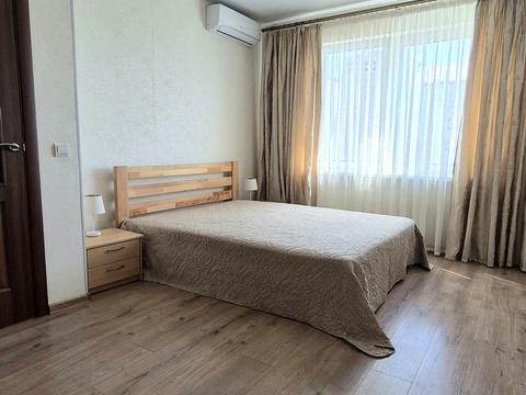 квартира за адресою Софії Русової вул., 5-Б