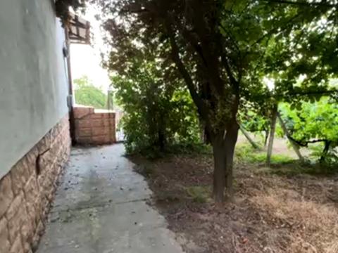 комерційна за адресою Дністровська, 9
