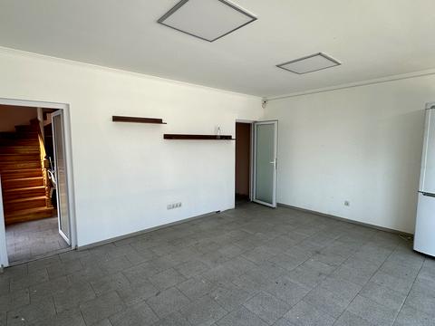 комерційна за адресою с. Раковець, Центральна, 75 А