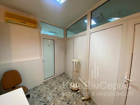 комерційна за адресою Володимира Івасюка просп. (Героїв Сталінграду), 20