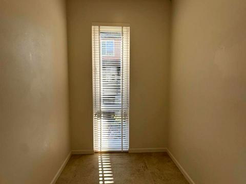 будинок за адресою Центральна вул., 37