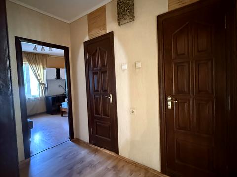 квартира за адресою Ревуцького вул., 18