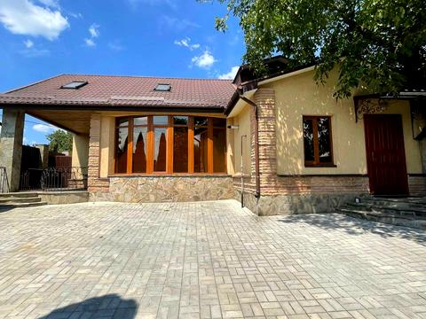 будинок за адресою Ушакова