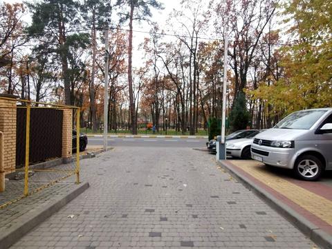комерційна за адресою Соборна вул., 126