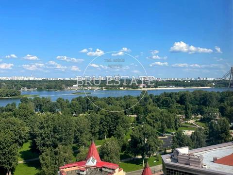 квартира за адресою Київ, Володимира Івасюка просп. (Героїв Сталінграду), 8