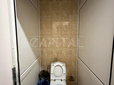 комерційна за адресою Володимира Івасюка просп. (Героїв Сталінграду), 4